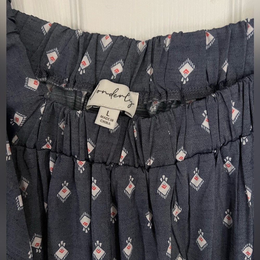 Top - Picture 3 of 4